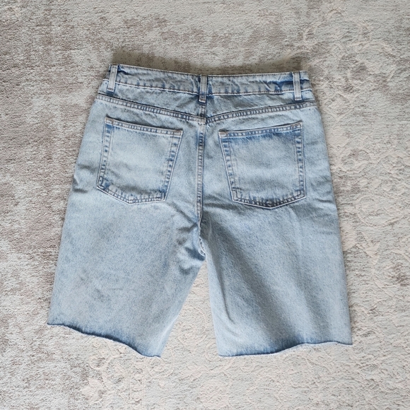 Womens Bermuda Shorts - Picture 2 of 3